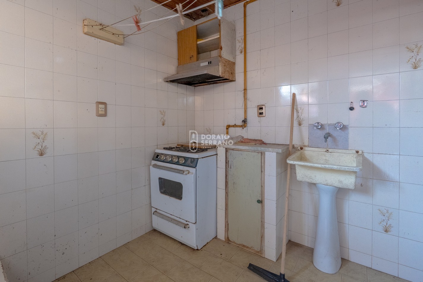 1 CASA DE 2 PLANTAS O 2 DEPTOS. INDEPENDIENTES / A ELECCION! 