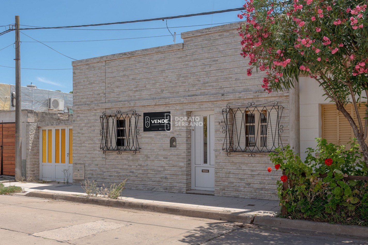 PRACTICA Y BIEN UBICADA.