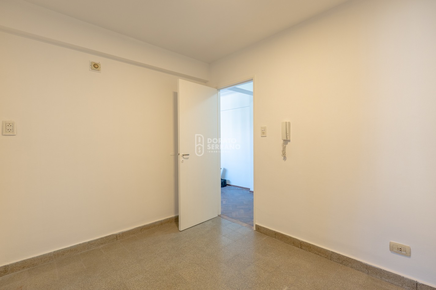 DEPTO. ROSARIO - AMPLIO Y SEÑORIAL.