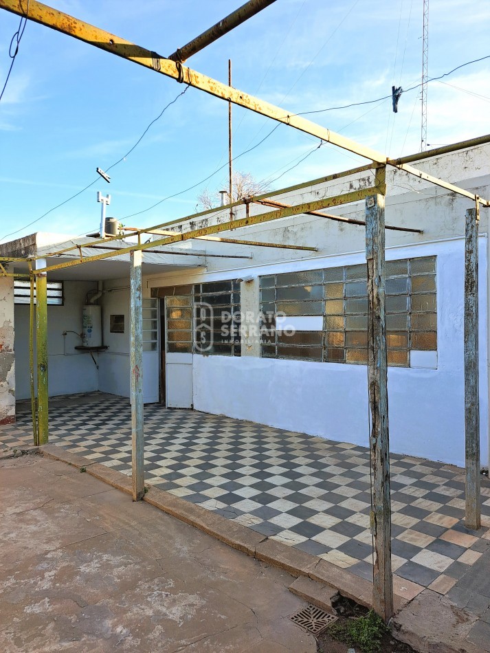 SOBRE AVENIDA! 4 INGRESOS / MAXIMO POTENCIAL!