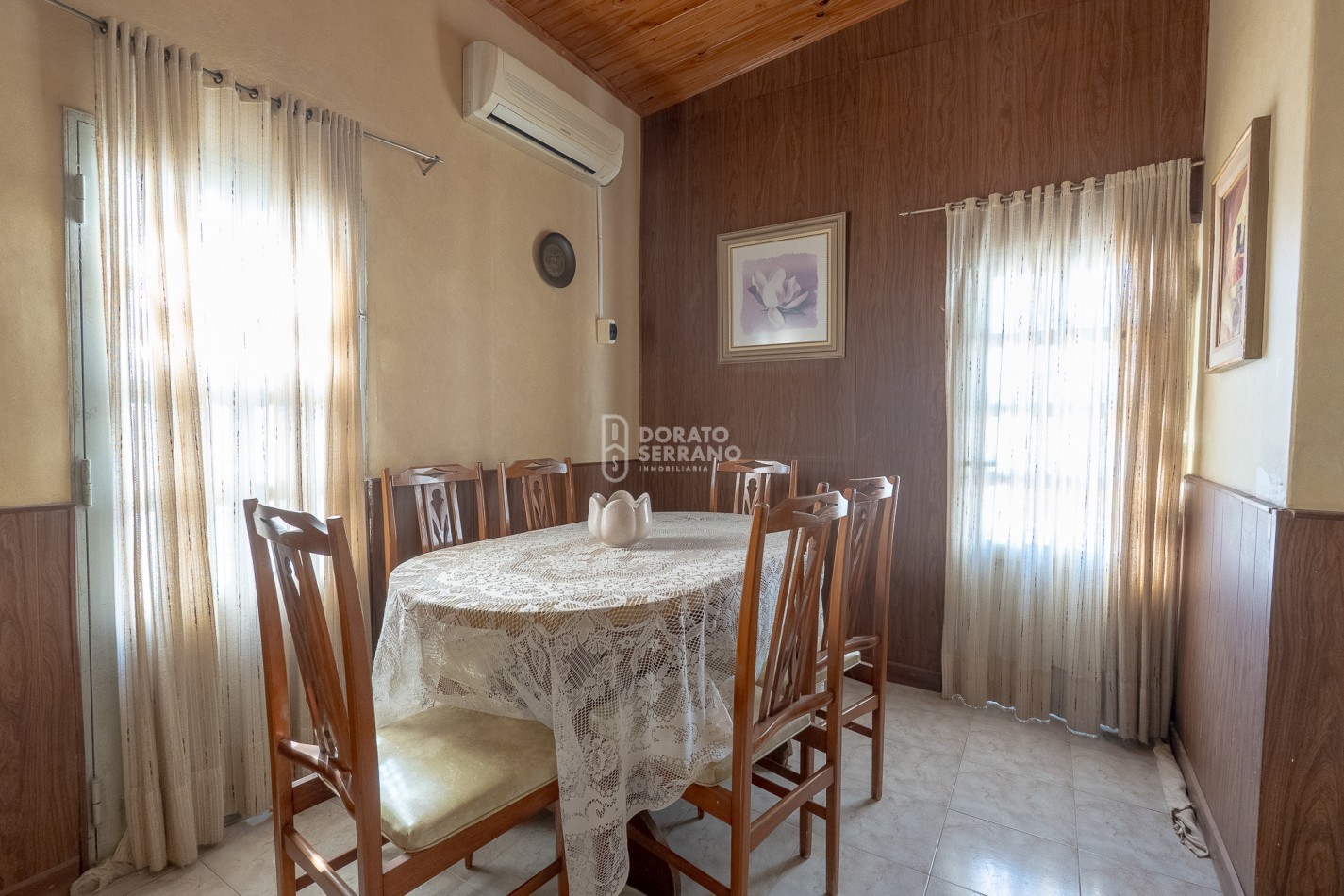 CASA + LOCAL SOBRE AVENIDA! 14 MTS. DE FRENTE!