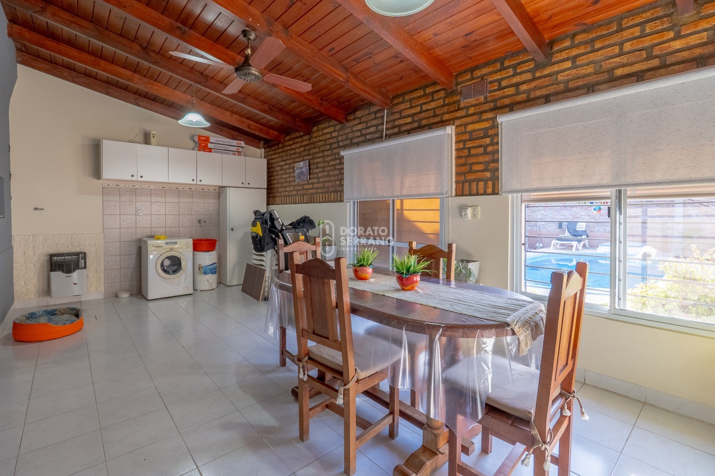 BONITA Y PRACTICA! FLORIDA / RESIDENCIAL!