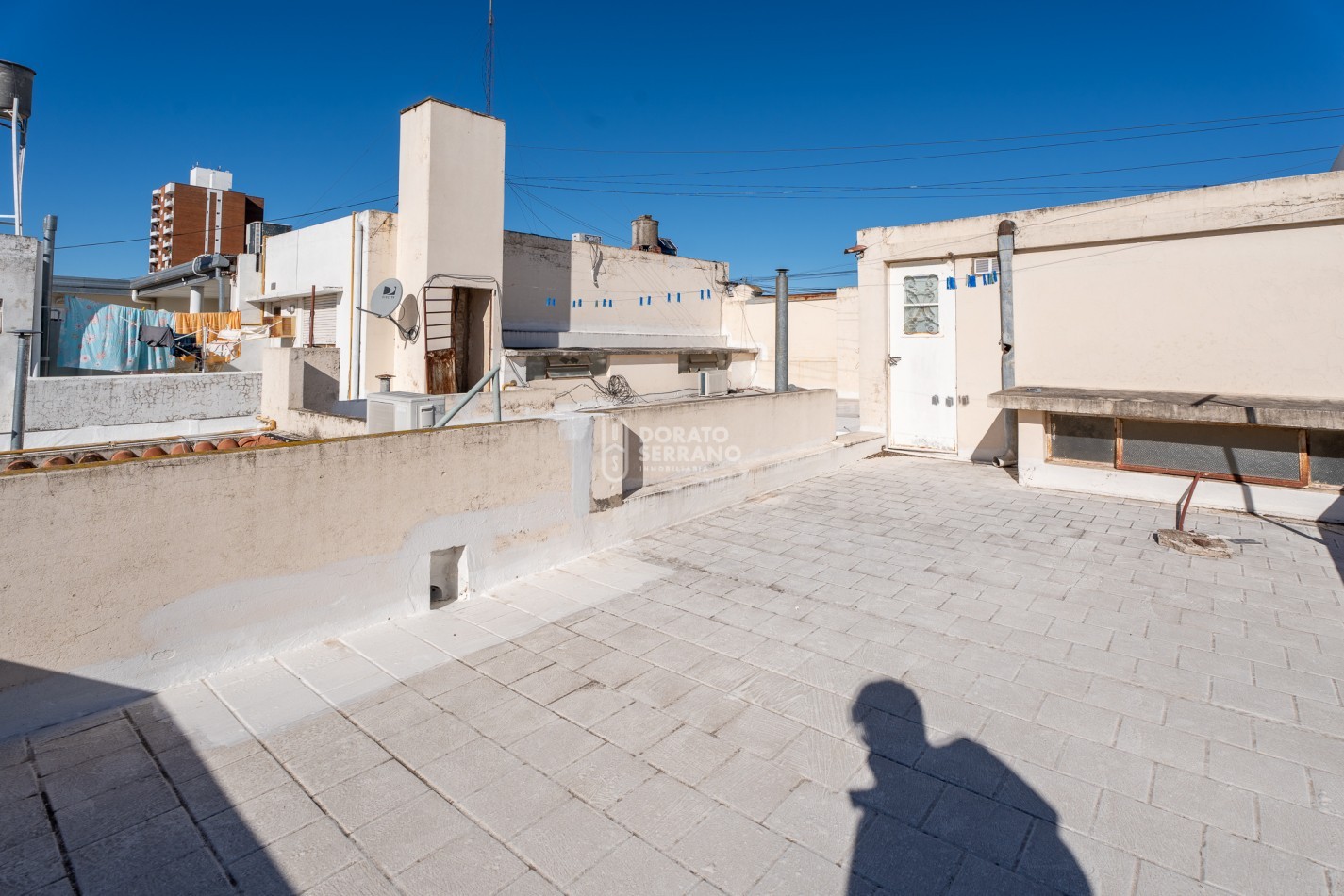 PORTE Y ESTILO PROPIO - AREA CENTRAL!