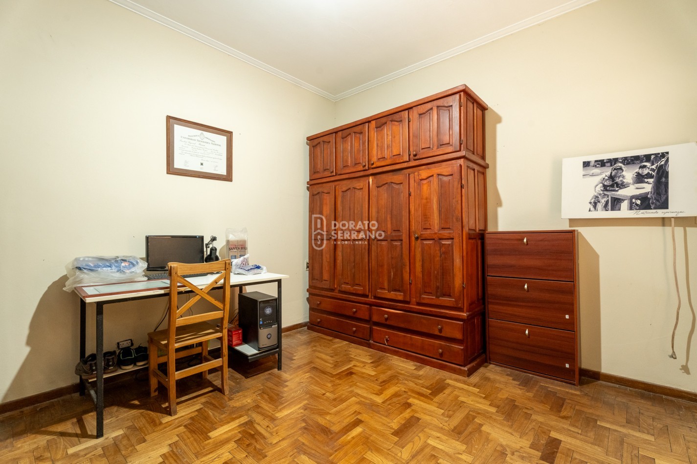 PORTE Y ESTILO PROPIO - AREA CENTRAL!