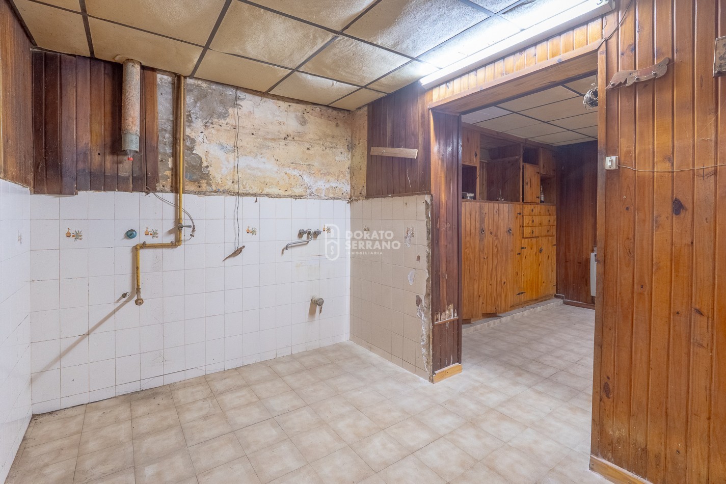 CASA A RECICLAR + GALPON NUEVO!