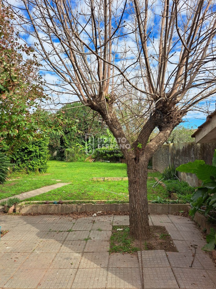 SUPER LOTE + CASA-HABITACION / PUEBLO IRIGOYEN!