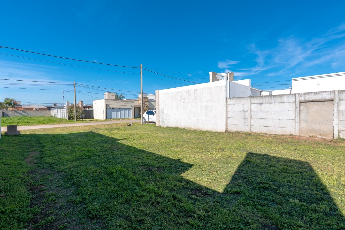 LOTE RESIDENCIAL - 10X30.