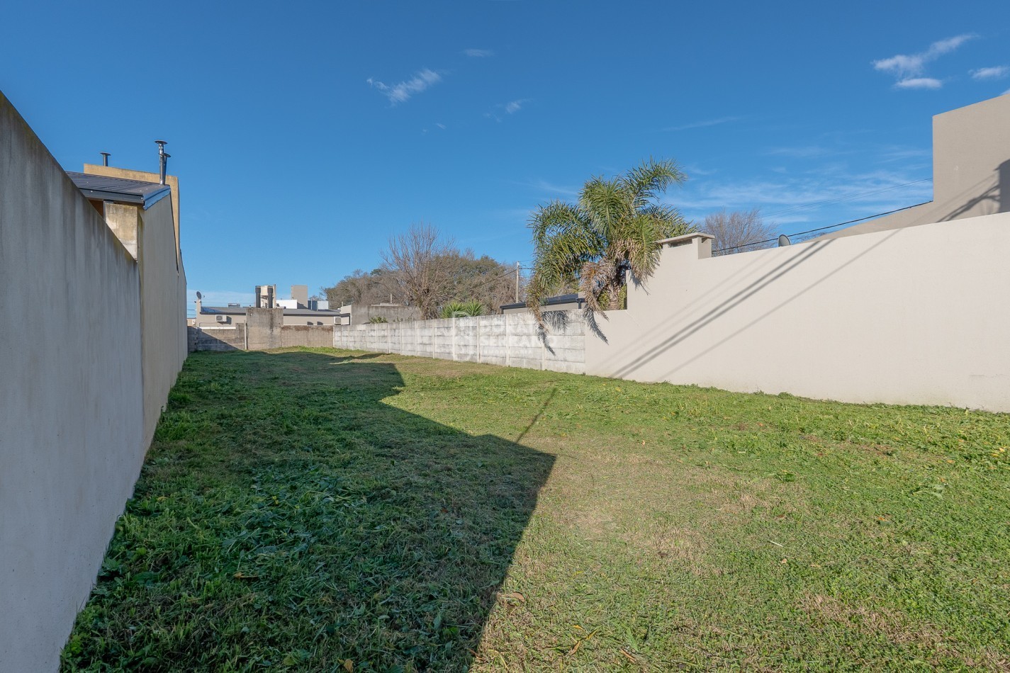 LOTE 10 X 40 - ZONA EXCLUSIVA!