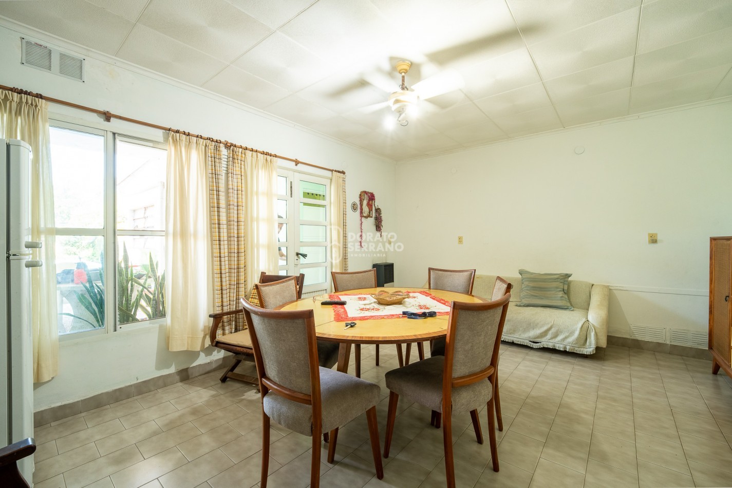 CASA EN BARRIO RESIDENCIAL! LISTA PARA UN NUEVO SUEÑO!