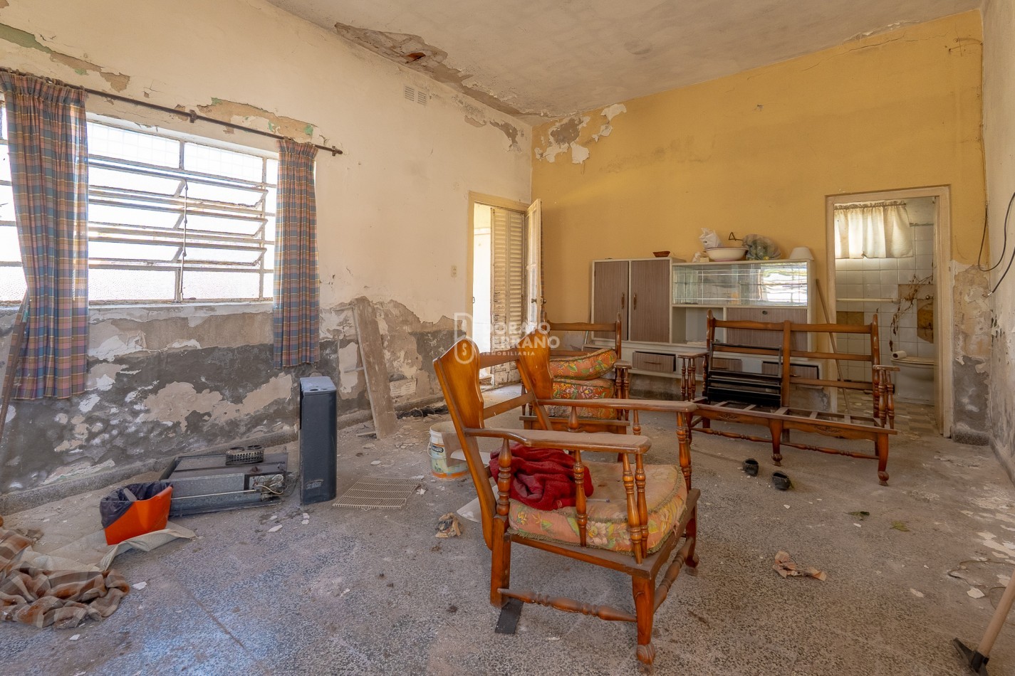 LOTE IDEAL 15X30 - A PASOS DE 20 DE JUNIO! + CASA A RECICLAR O DEMOLER.