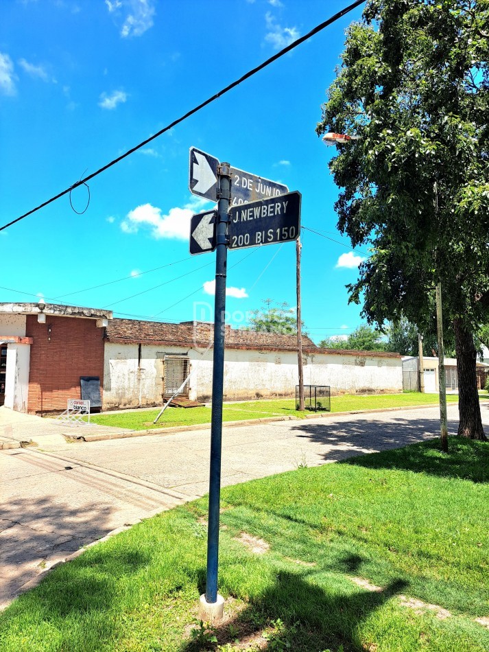 LOCAL ESTRATEGICO EN PEDRONI! ALTO POTENCIAL.