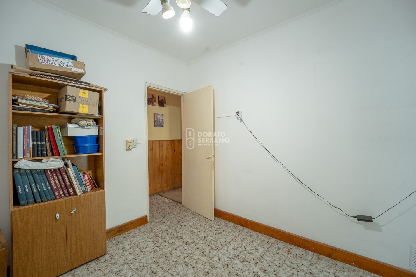 CASA EN BARRIO RESIDENCIAL! LISTA PARA UN NUEVO SUEÑO!