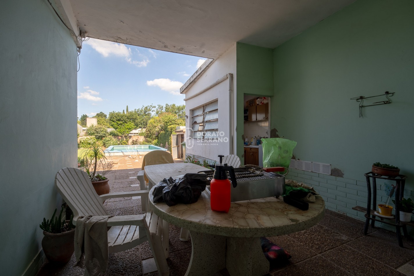 CASA EN BARRIO RESIDENCIAL! LISTA PARA UN NUEVO SUEÑO!