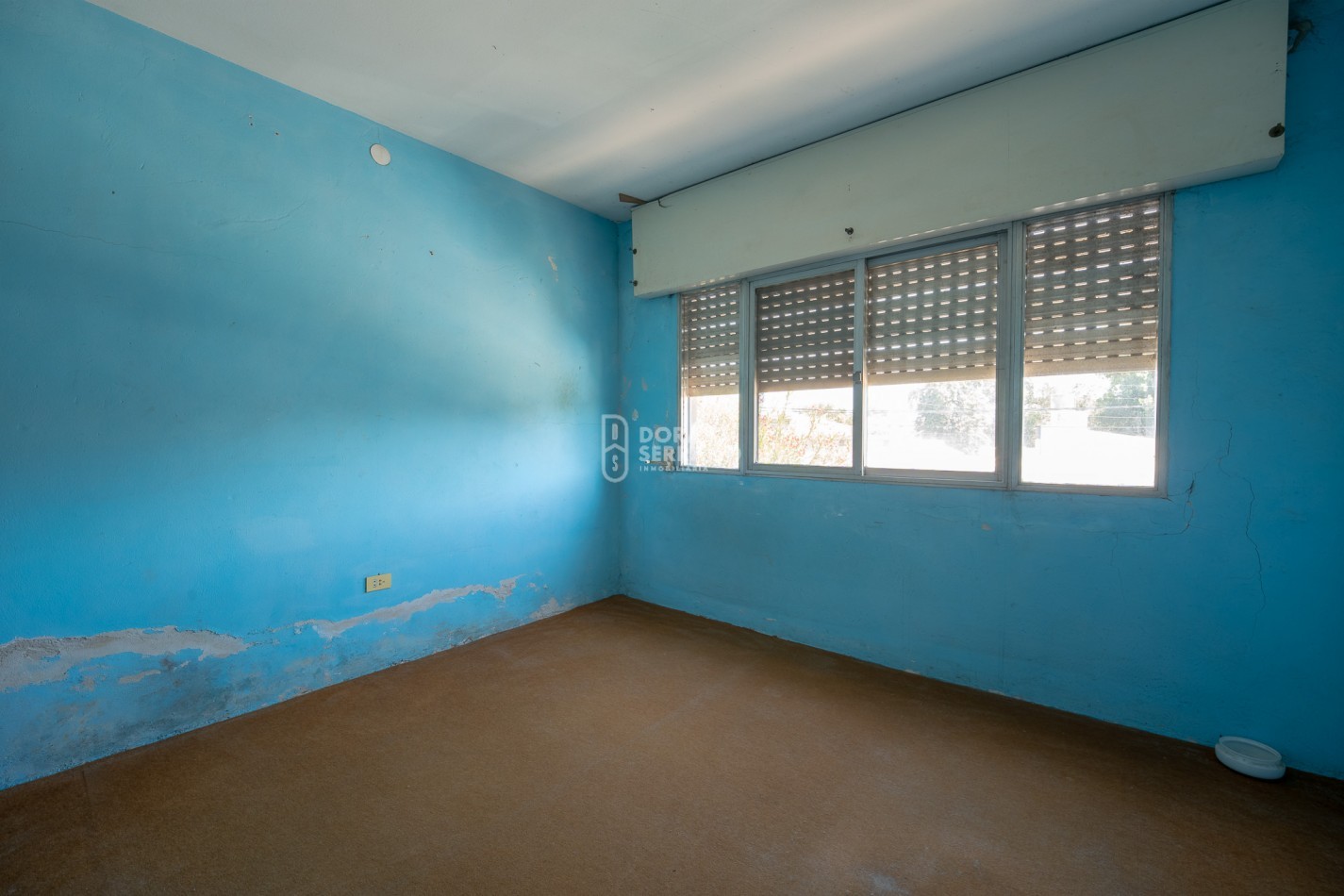 CASA CON LOCAL - PROYECTAR SIN LIMITES! AREA CENTRAL! 