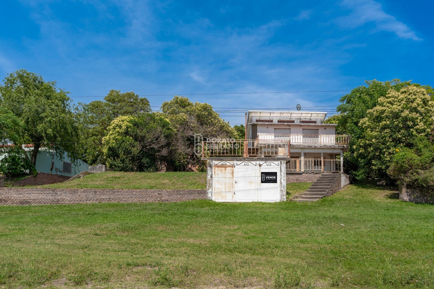 VOLVER A BRILLAR! NOTABLE PROPIEDAD EN EL RIO!