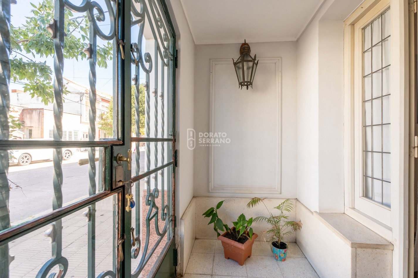 PORTE Y ESTILO PROPIO - AREA CENTRAL!