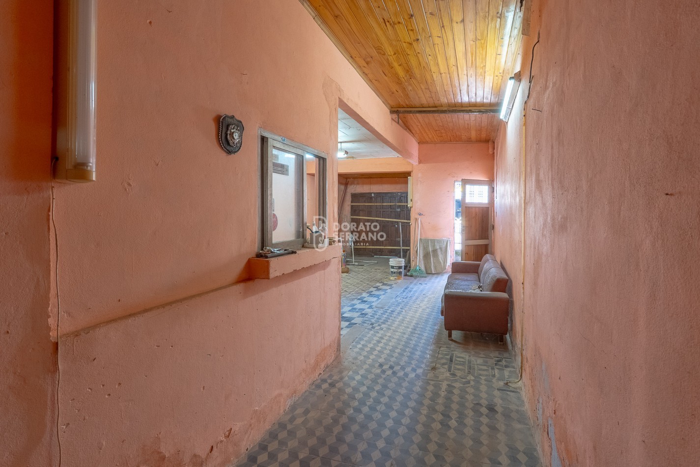 CASA A RECICLAR + GALPON NUEVO!