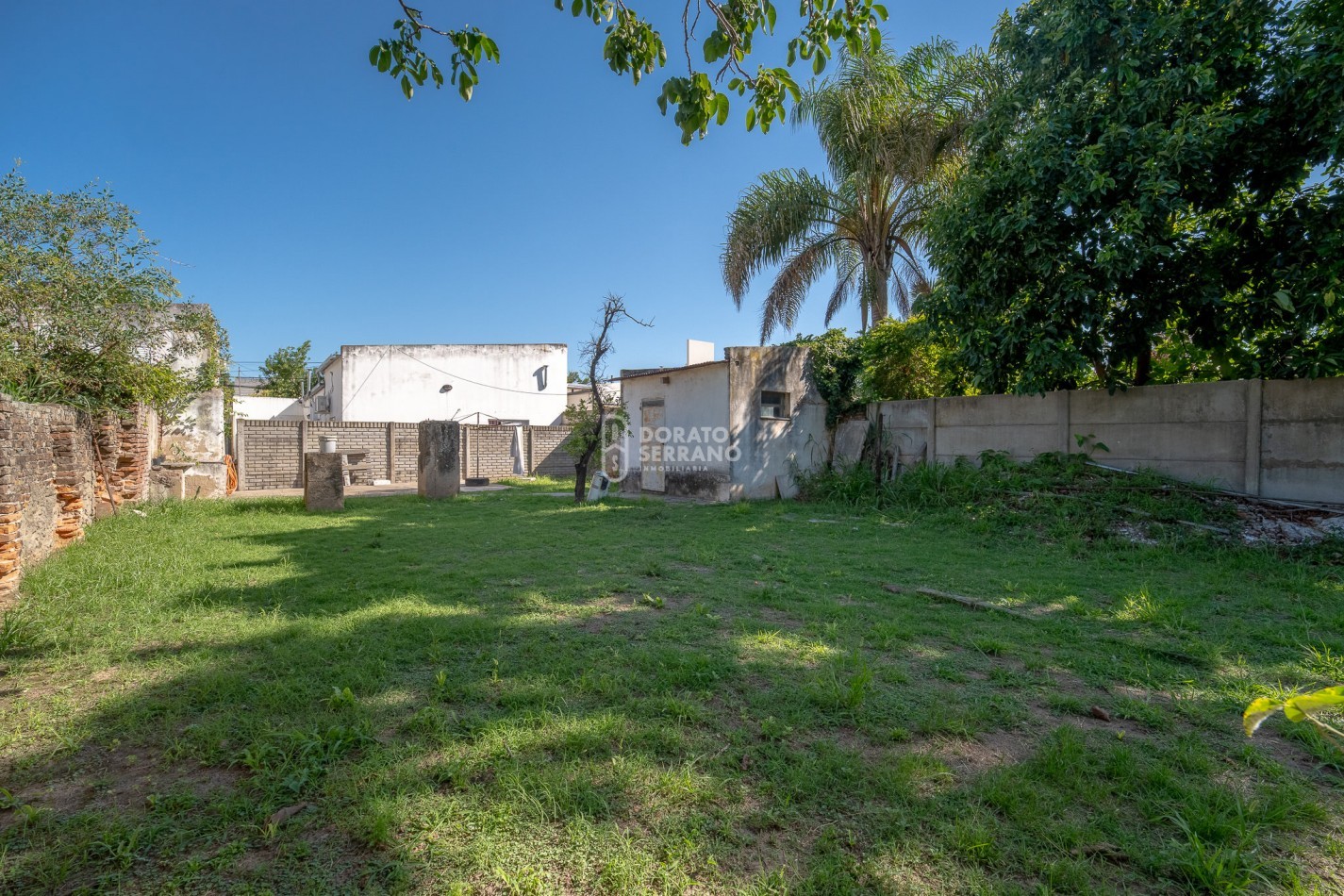 COMPLEJO DE 3 DEPTOS. CENTRICOS + PLUS: LOTE REMANENTE!  