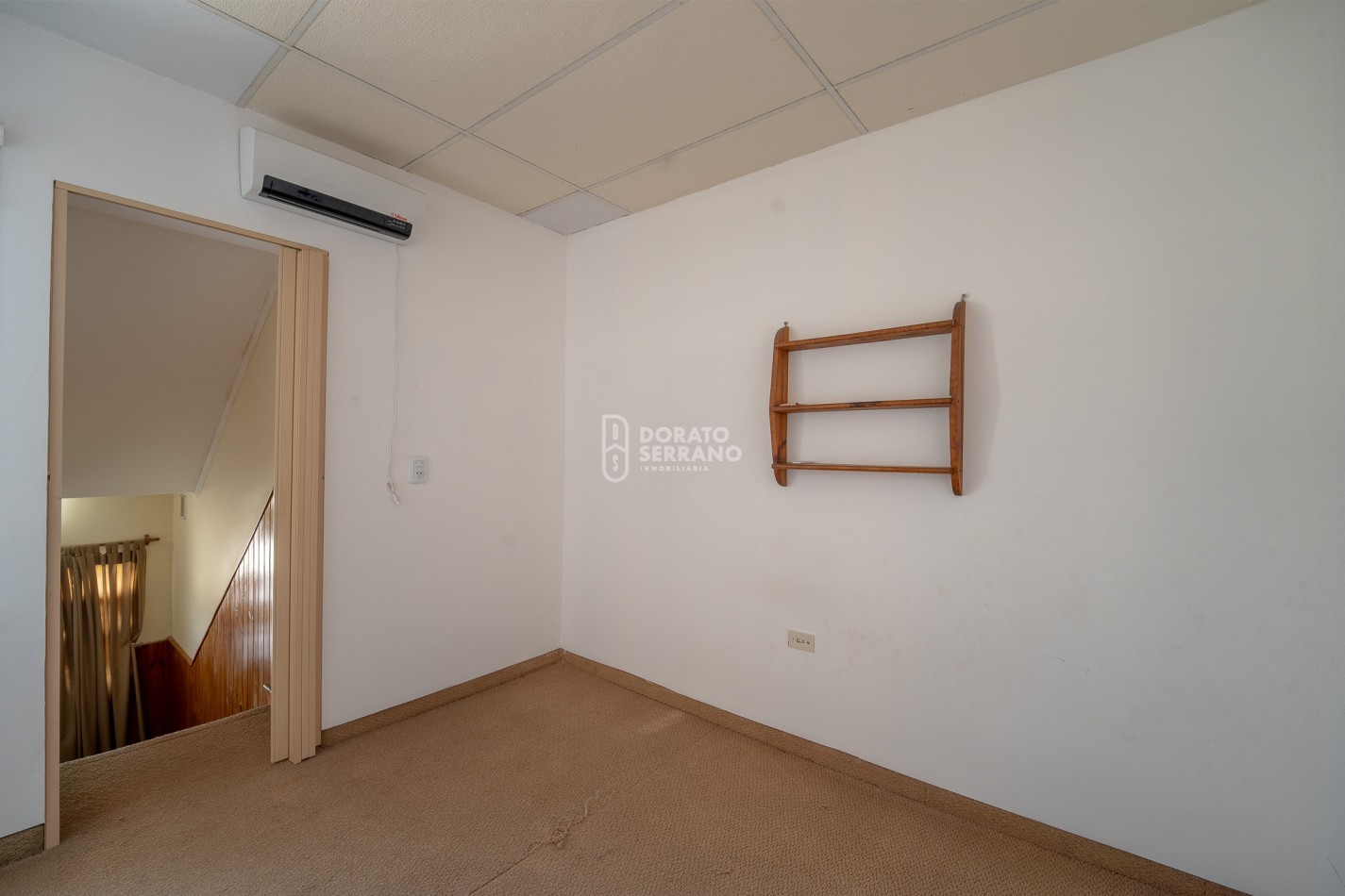 CASA EN BARRIO RESIDENCIAL! LISTA PARA UN NUEVO SUEÑO!