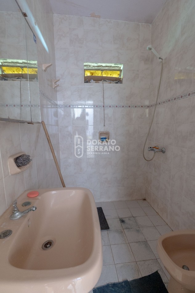 GRAN SUPERFICIE - TODOS LOS SERVICIOS.