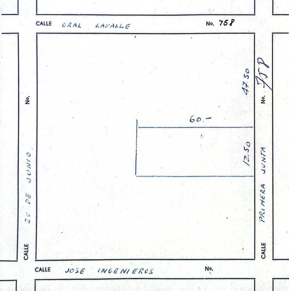CASA + 750 M2 DE LOTE! Todos los servicios!