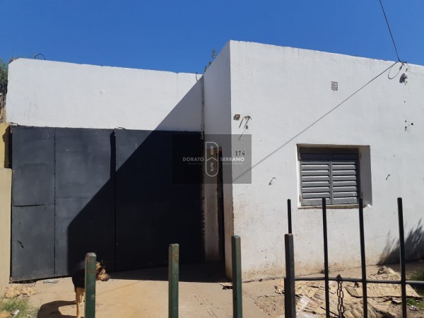 VIVIENDA ECONOMICA A RESTAURAR FRENTE A "LA RURAL" - OPORTUNIDAD!