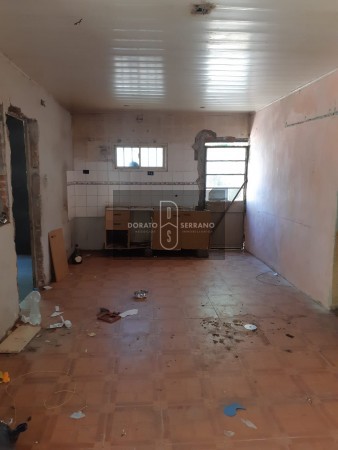 VIVIENDA ECONOMICA A RESTAURAR FRENTE A "LA RURAL" - OPORTUNIDAD!