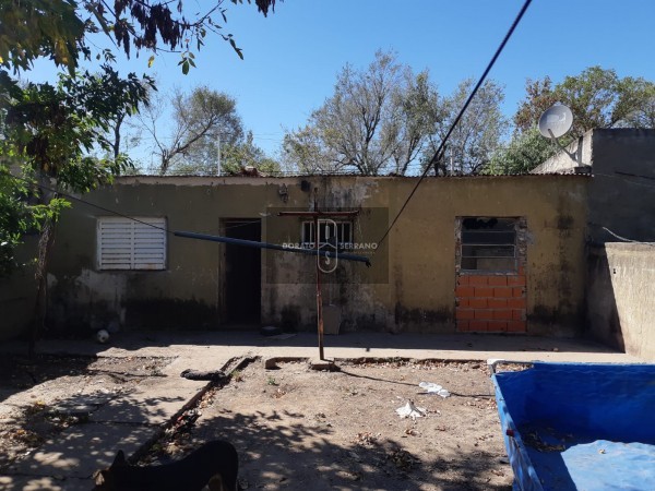 VIVIENDA ECONOMICA A RESTAURAR FRENTE A "LA RURAL" - OPORTUNIDAD!