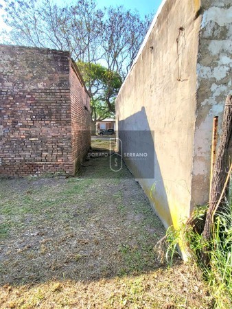 TERRENO + CONSTRUCCION A DEMOLER.