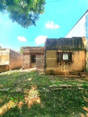 TERRENO + CONSTRUCCION A DEMOLER.