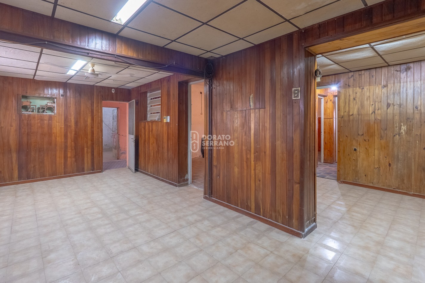 CASA A RECICLAR + GALPON NUEVO!