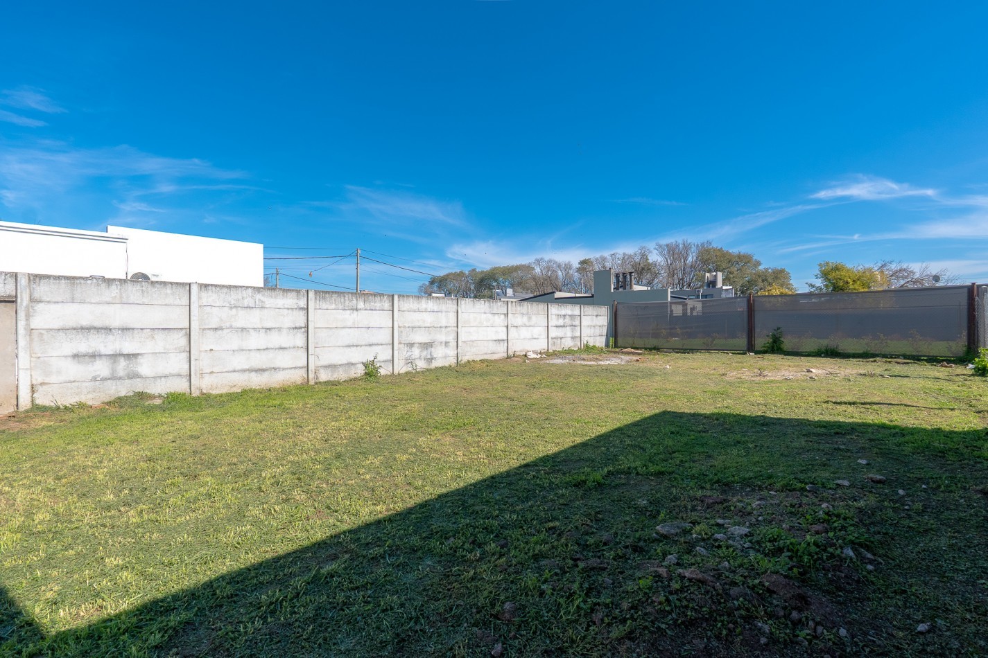 LOTE RESIDENCIAL - 10X30.