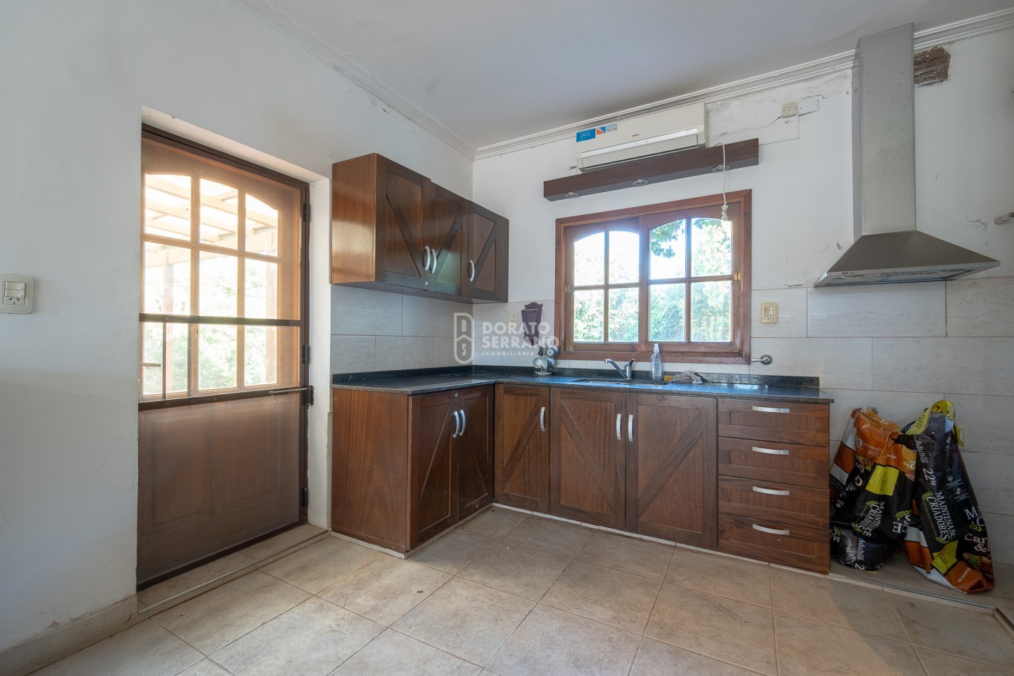 CASA LISTA PARA HABITAR! TODOS LOS SERVICIOS!