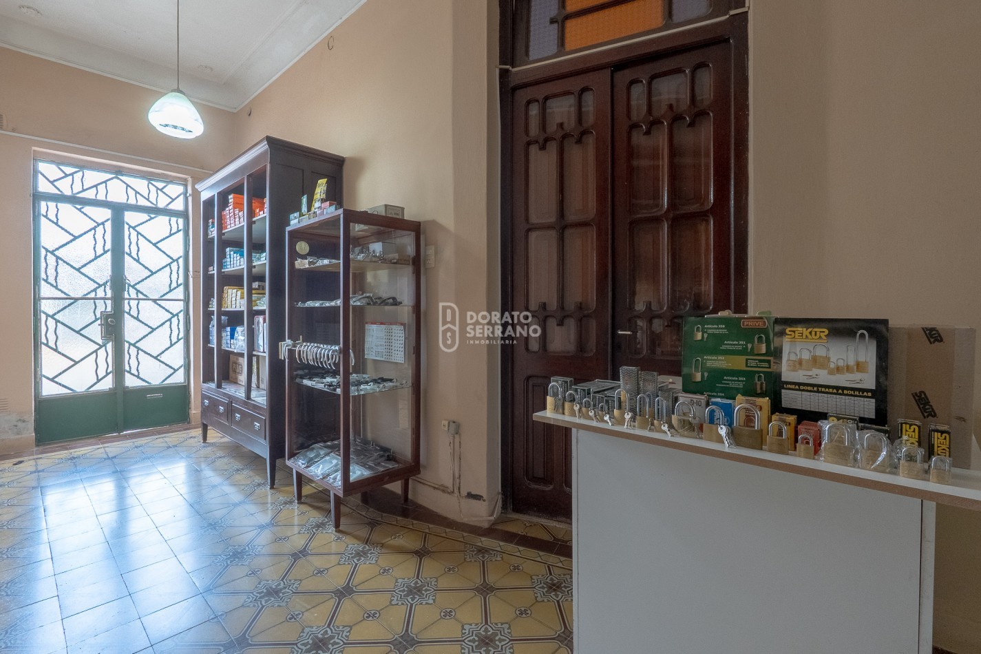 CASA ESTILO COLONIAL - TODOS LOS SERVICIOS!