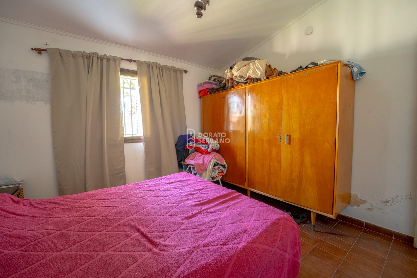 BONITA & LISTA PARA HABITAR! EN ESQUINA!