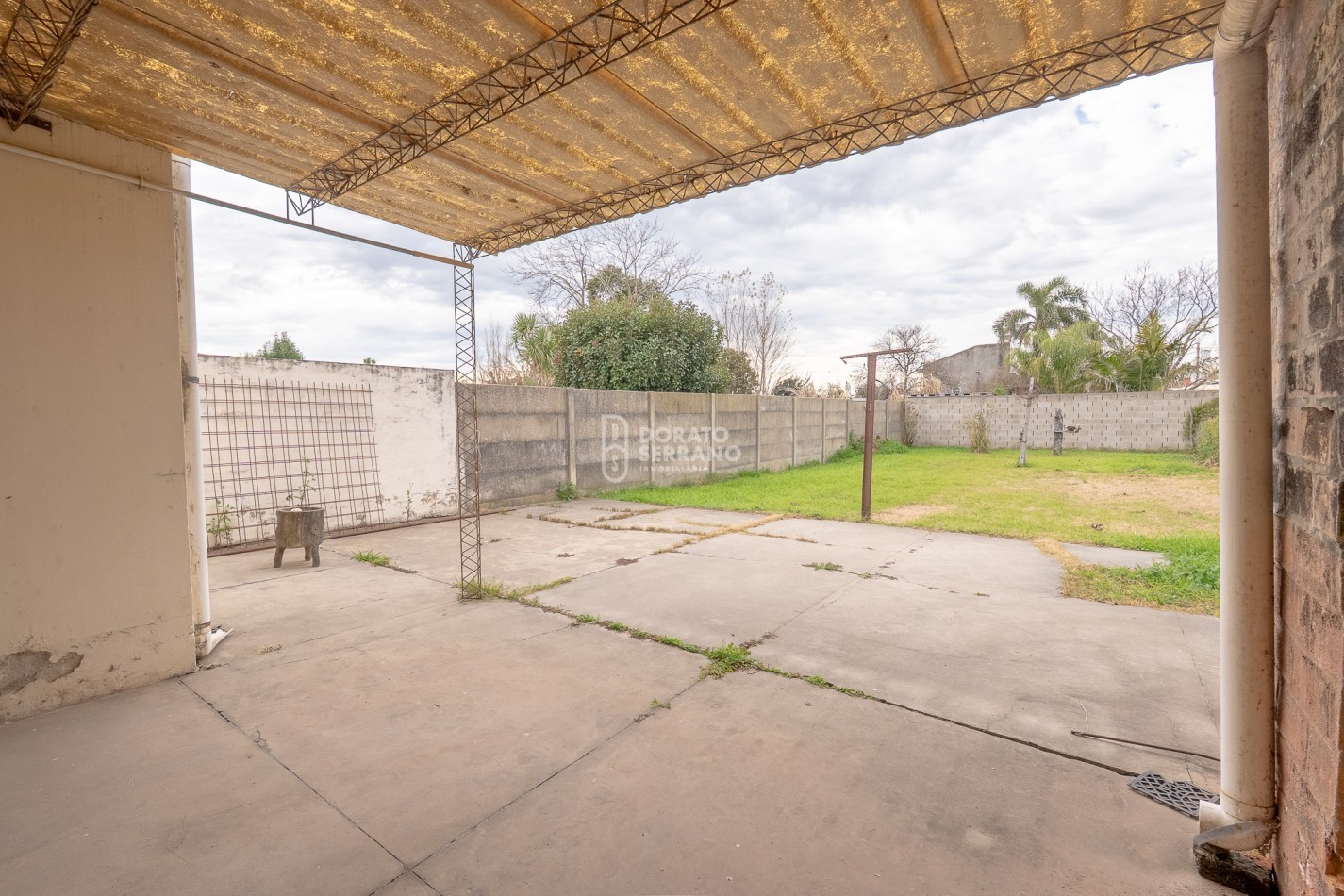 BUEN LOTE  &TODOS LOS SERVICIOS!