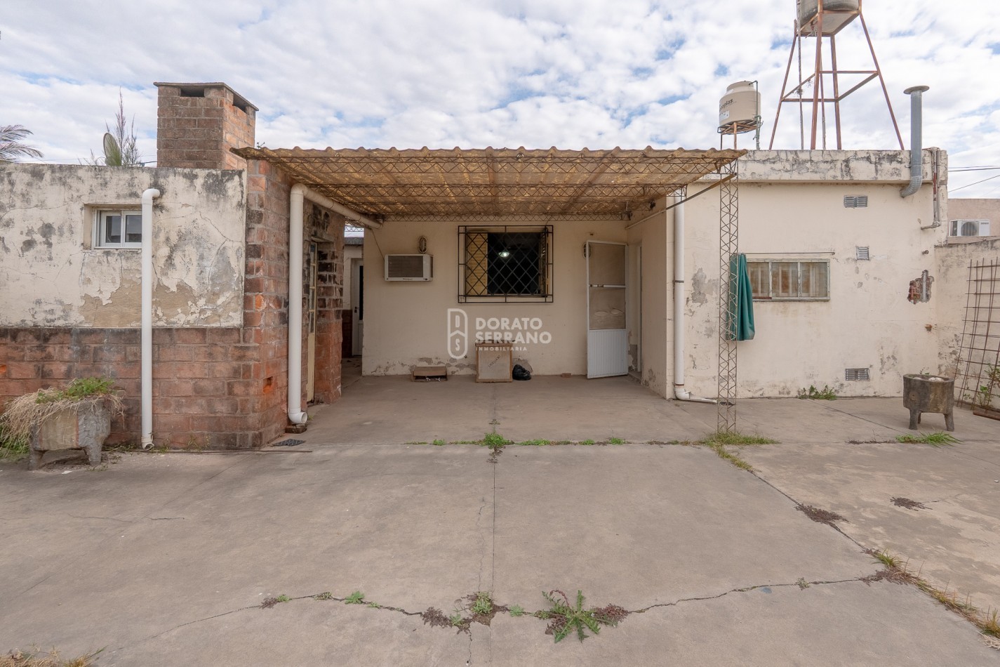 BUEN LOTE  &TODOS LOS SERVICIOS!