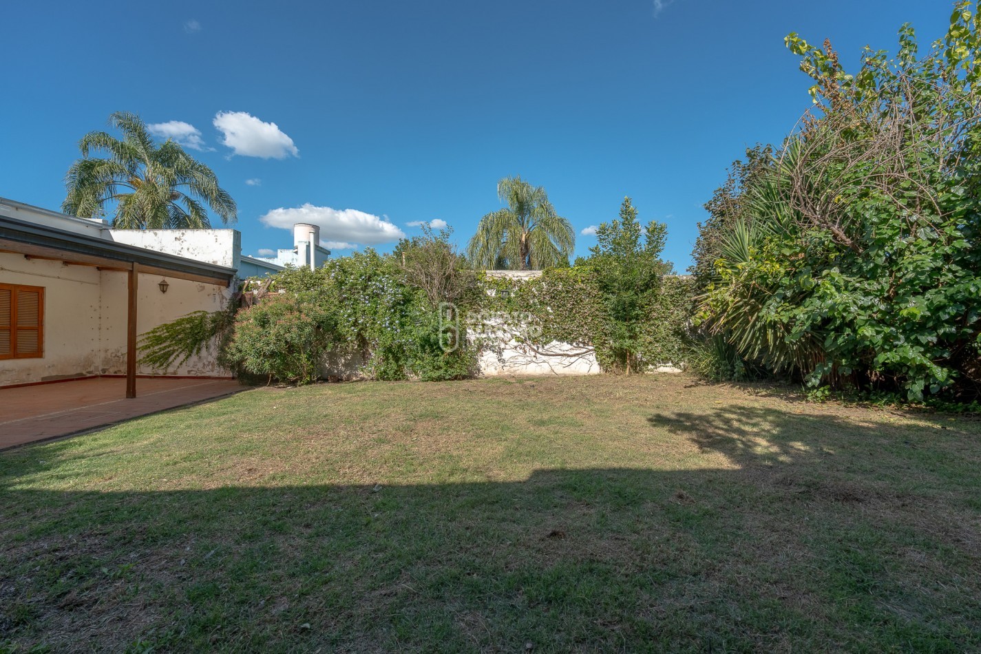 CASA LISTA PARA HABITAR! TODOS LOS SERVICIOS!