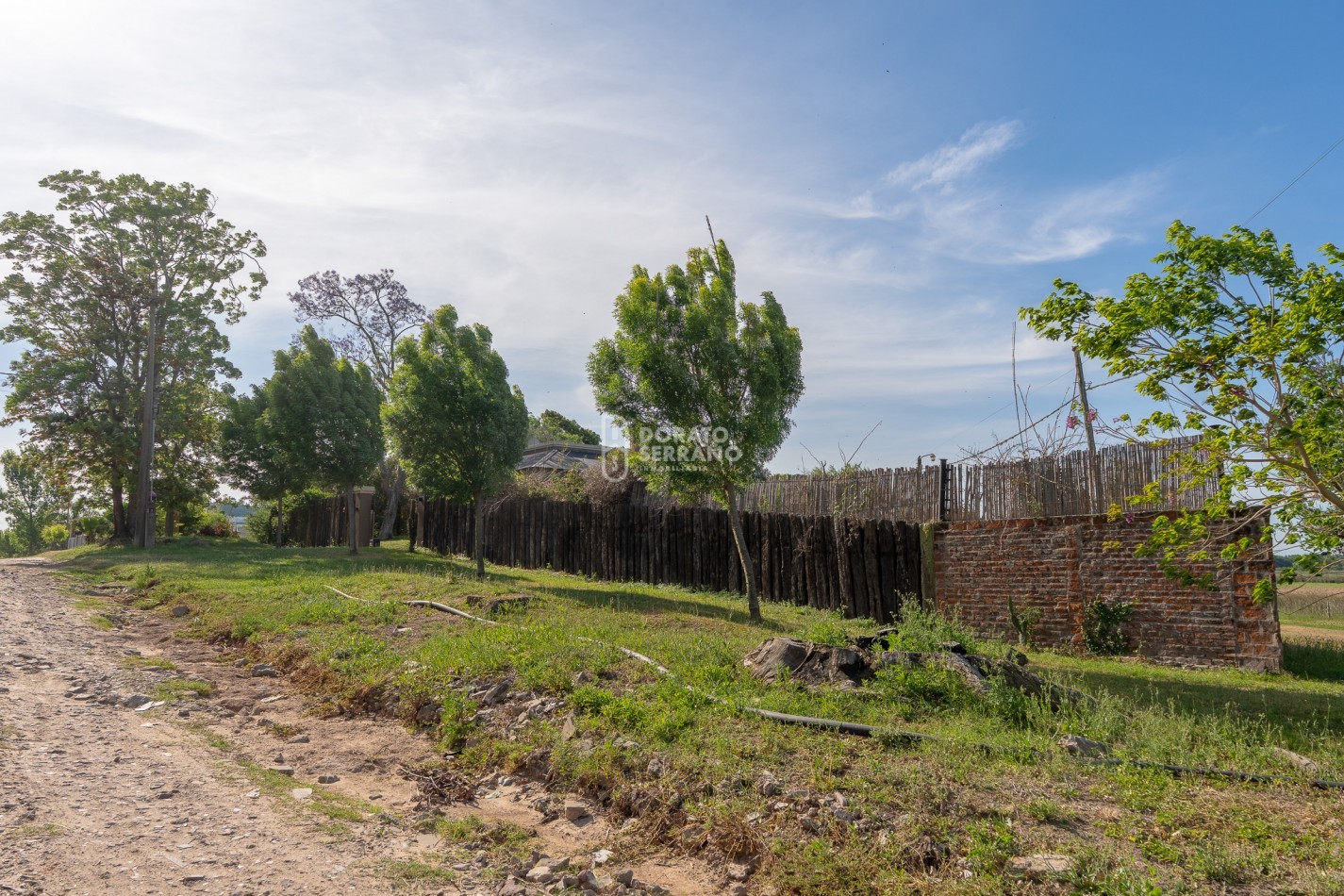 EXTRAORDINARIA! BARRIO GALVEZ - LAGUNA DE LOTTO.