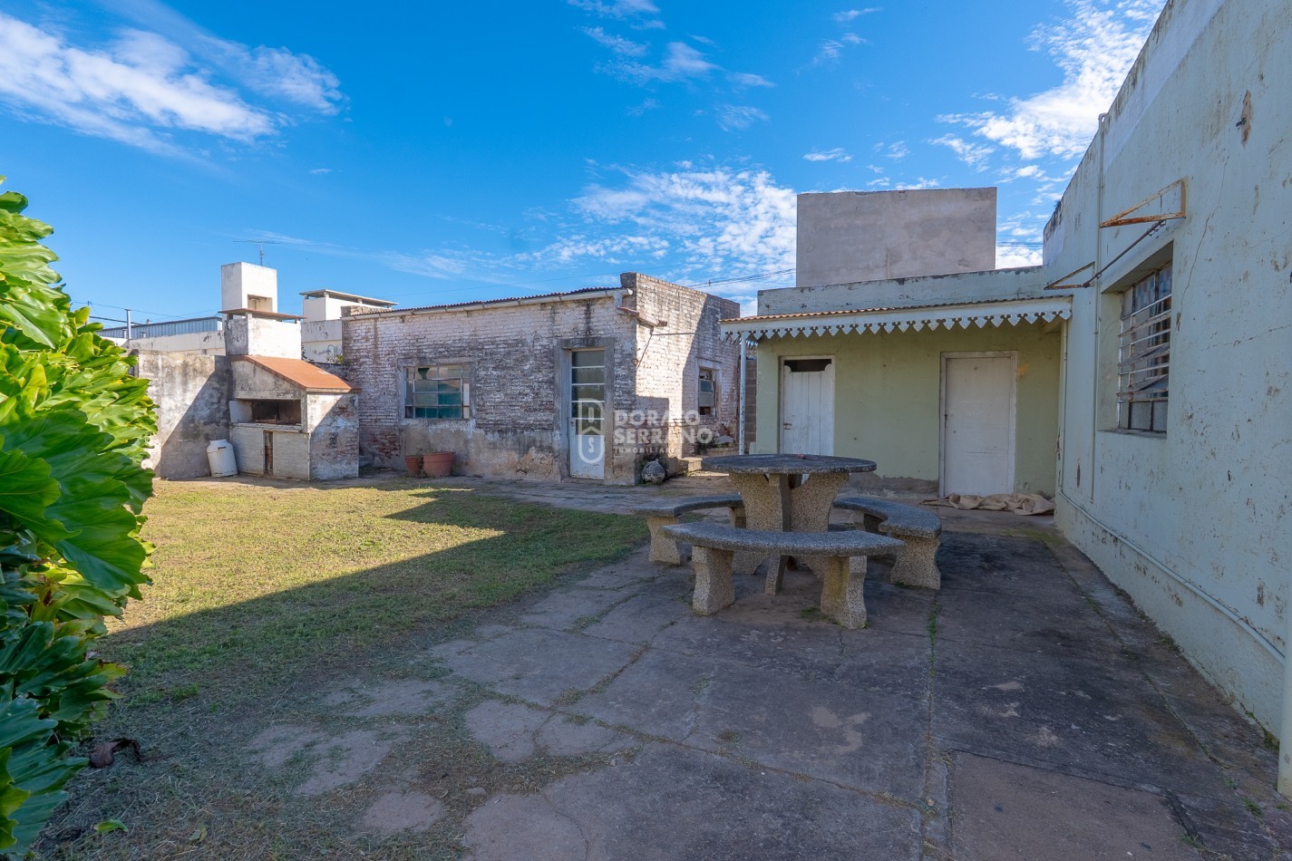 LOTE IDEAL 15X30 - A PASOS DE 20 DE JUNIO! + CASA A RECICLAR O DEMOLER.