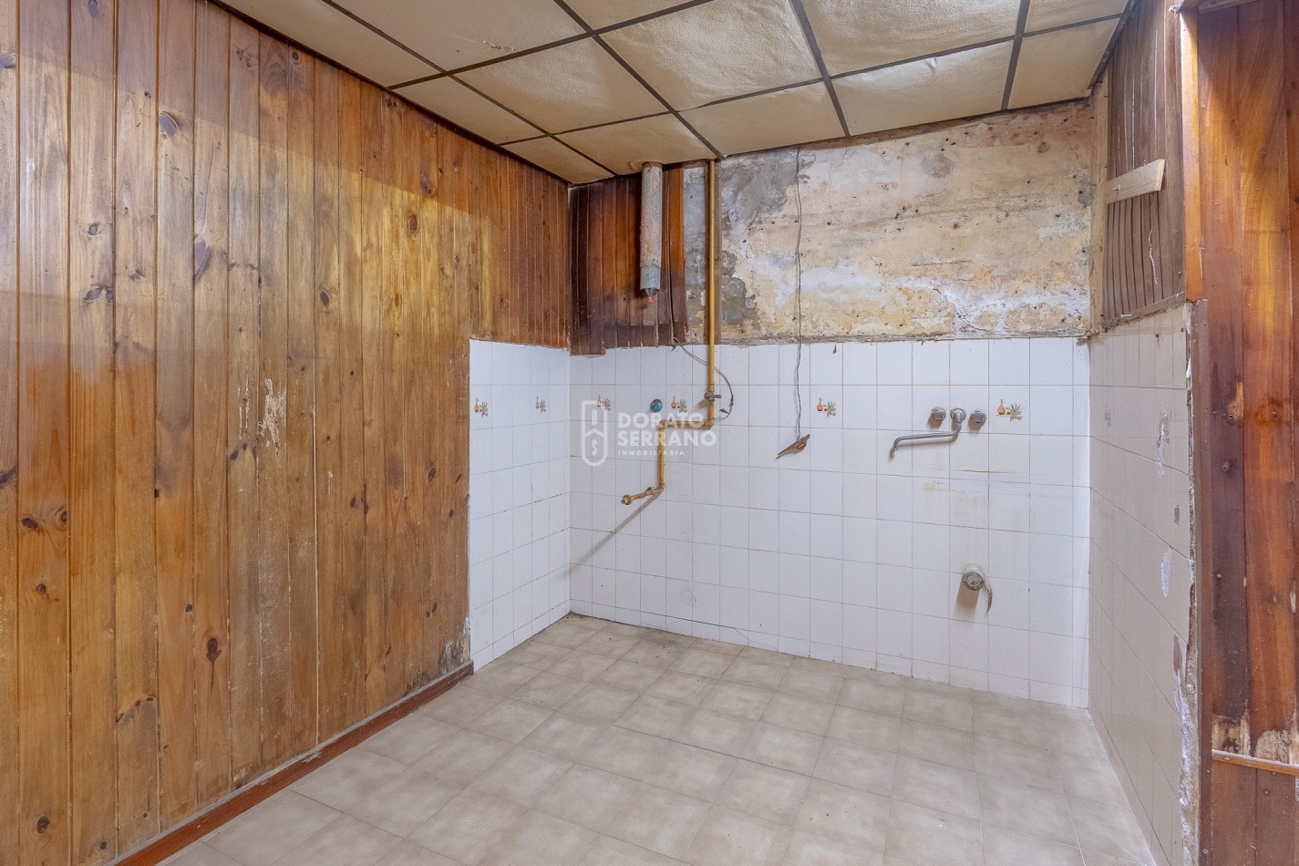 CASA A RECICLAR + GALPON NUEVO!