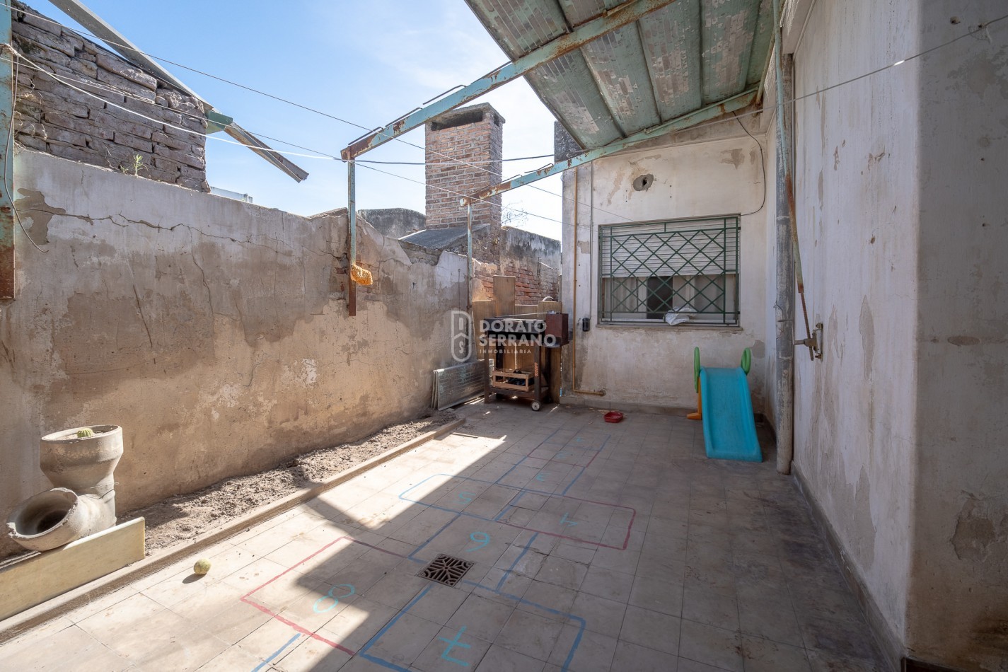 PRACTICA Y BIEN UBICADA! TODOS LOS SERVICIOS!