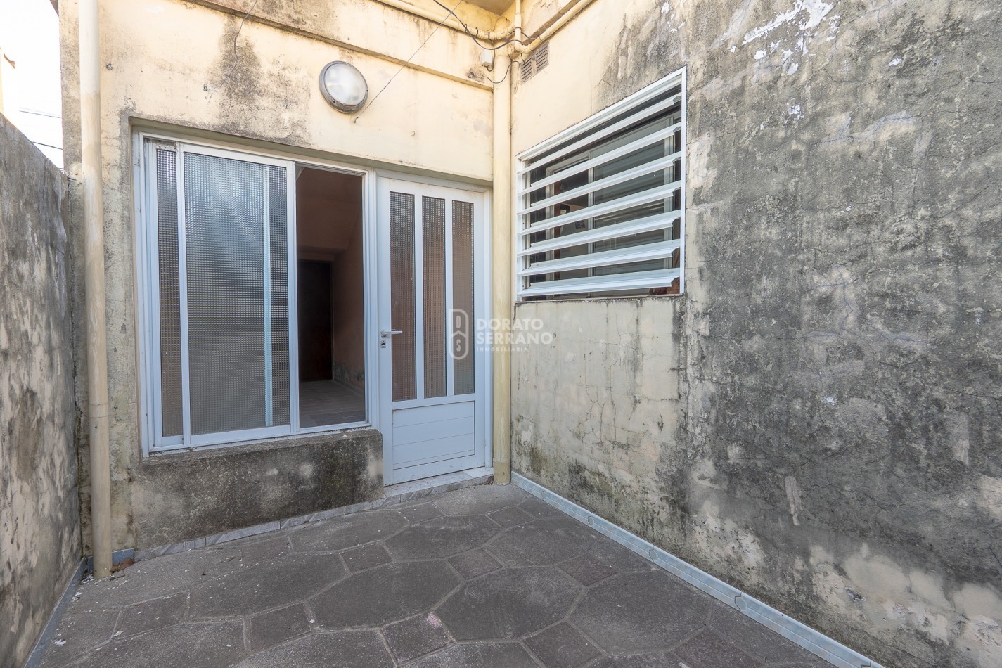 1 CASA DE 2 PLANTAS O 2 DEPTOS. INDEPENDIENTES / A ELECCION! 