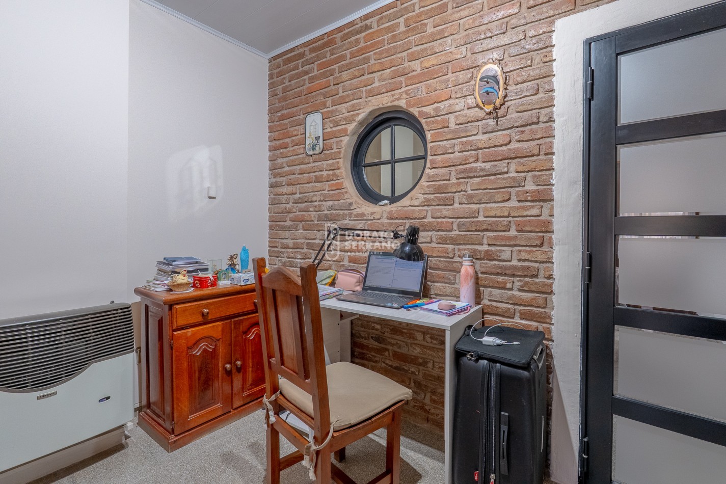 BONITA Y PRACTICA! FLORIDA / RESIDENCIAL!