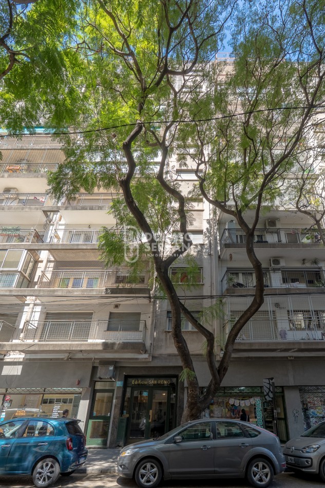 DEPTO. ROSARIO - AMPLIO Y SEÑORIAL.