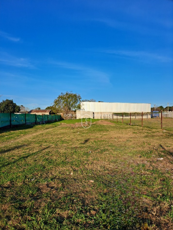 AMPLIO LOTE / ZONA OESTE.