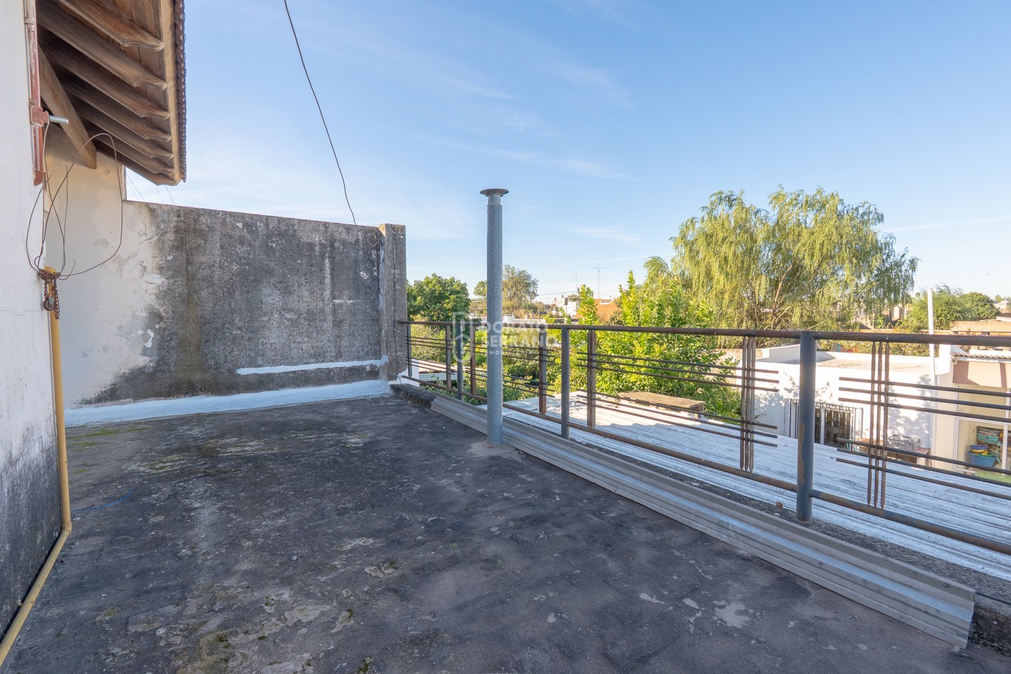 1 CASA DE 2 PLANTAS O 2 DEPTOS. INDEPENDIENTES / A ELECCION! 