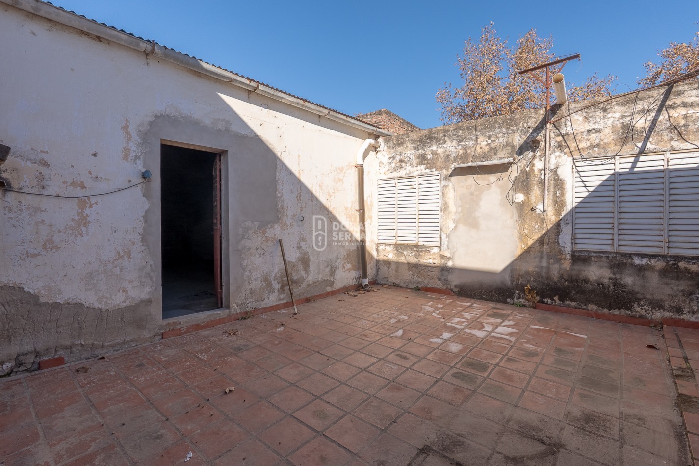 CASA A RECICLAR + GALPON NUEVO!