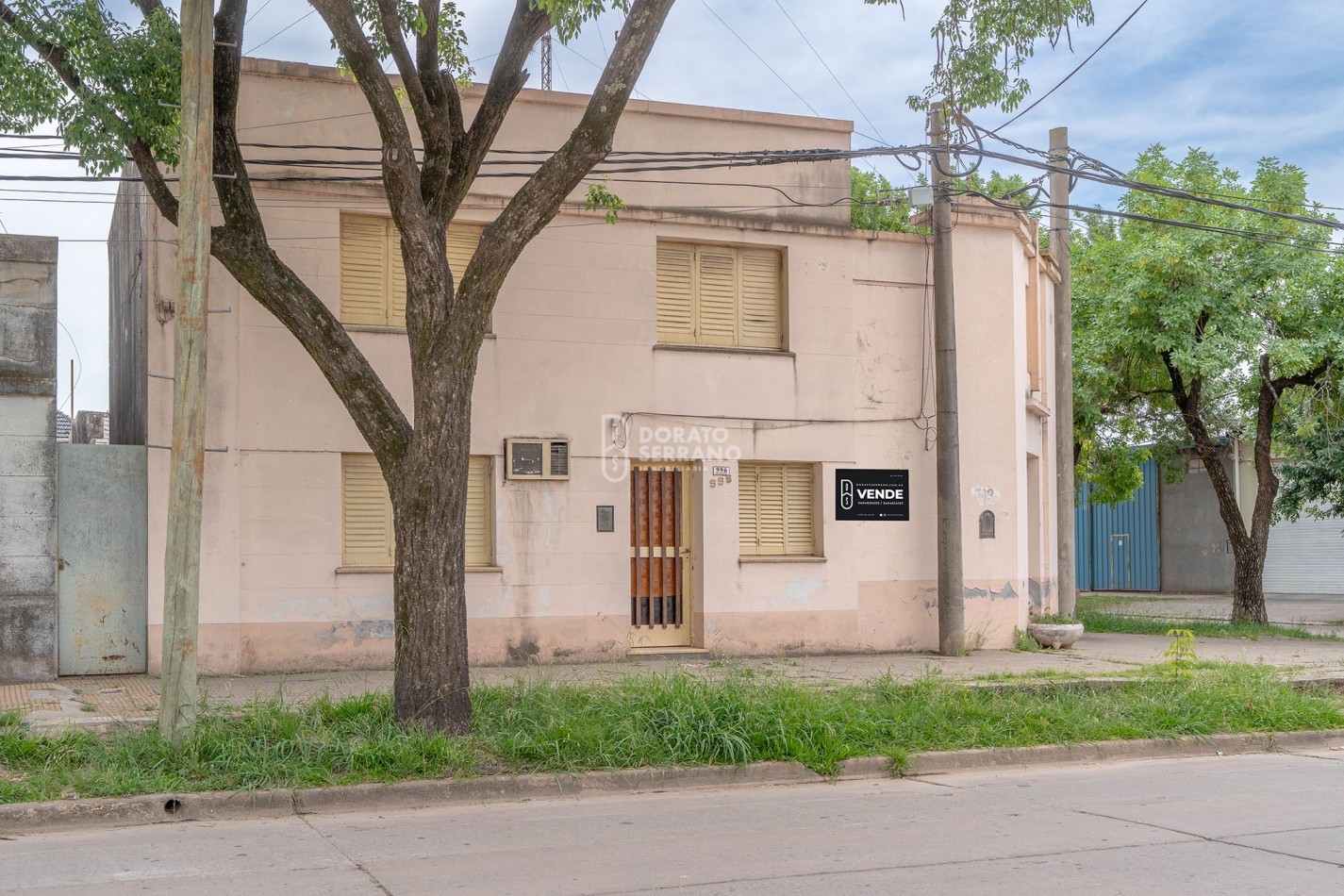 42 MTS. DE FRENTE EN ESQUINA! MAXIMAS POSIBILIDADES SOBRE 25 DE MAYO!