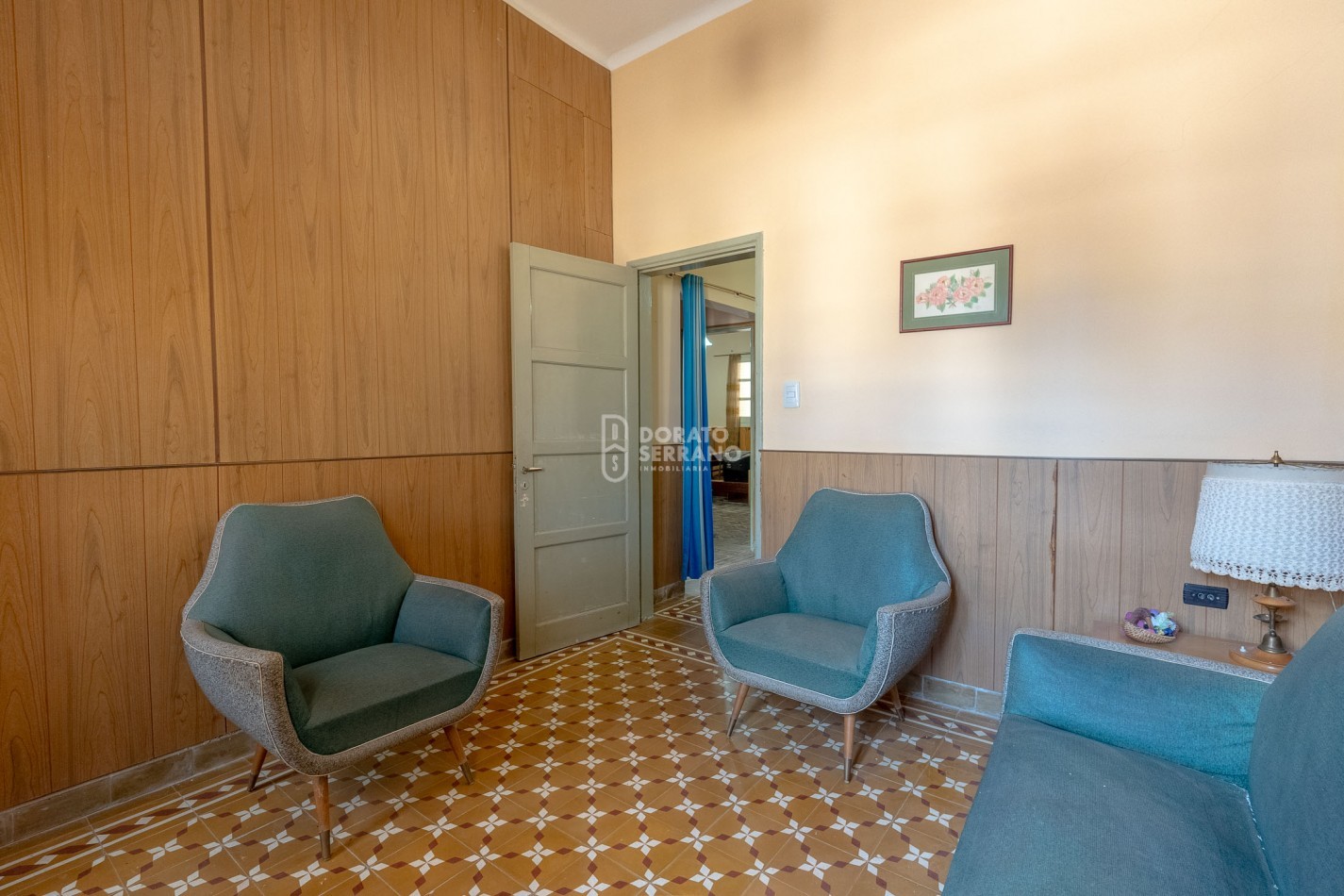 PRACTICA Y BIEN UBICADA.